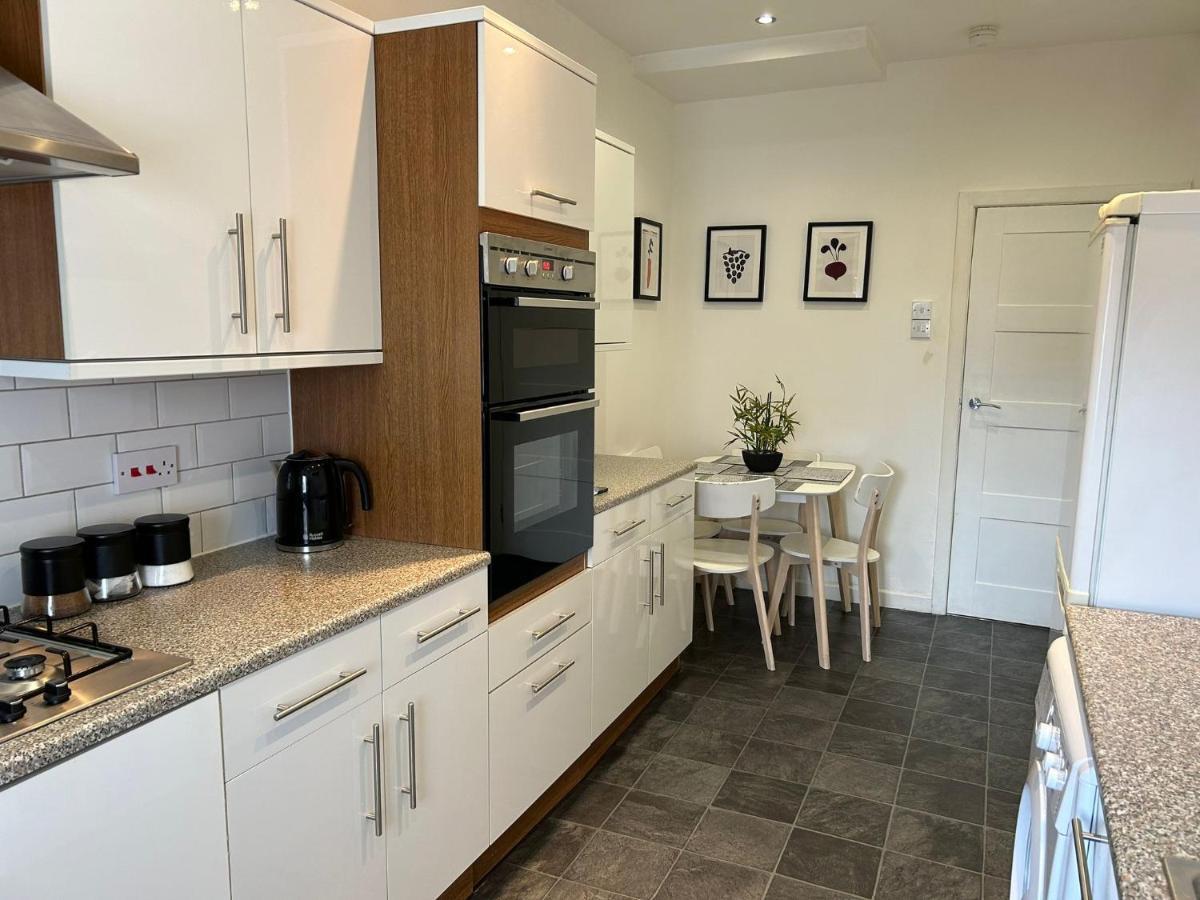Light And Spacious Highcross Apartment Poulton-le-Fylde Bagian luar foto