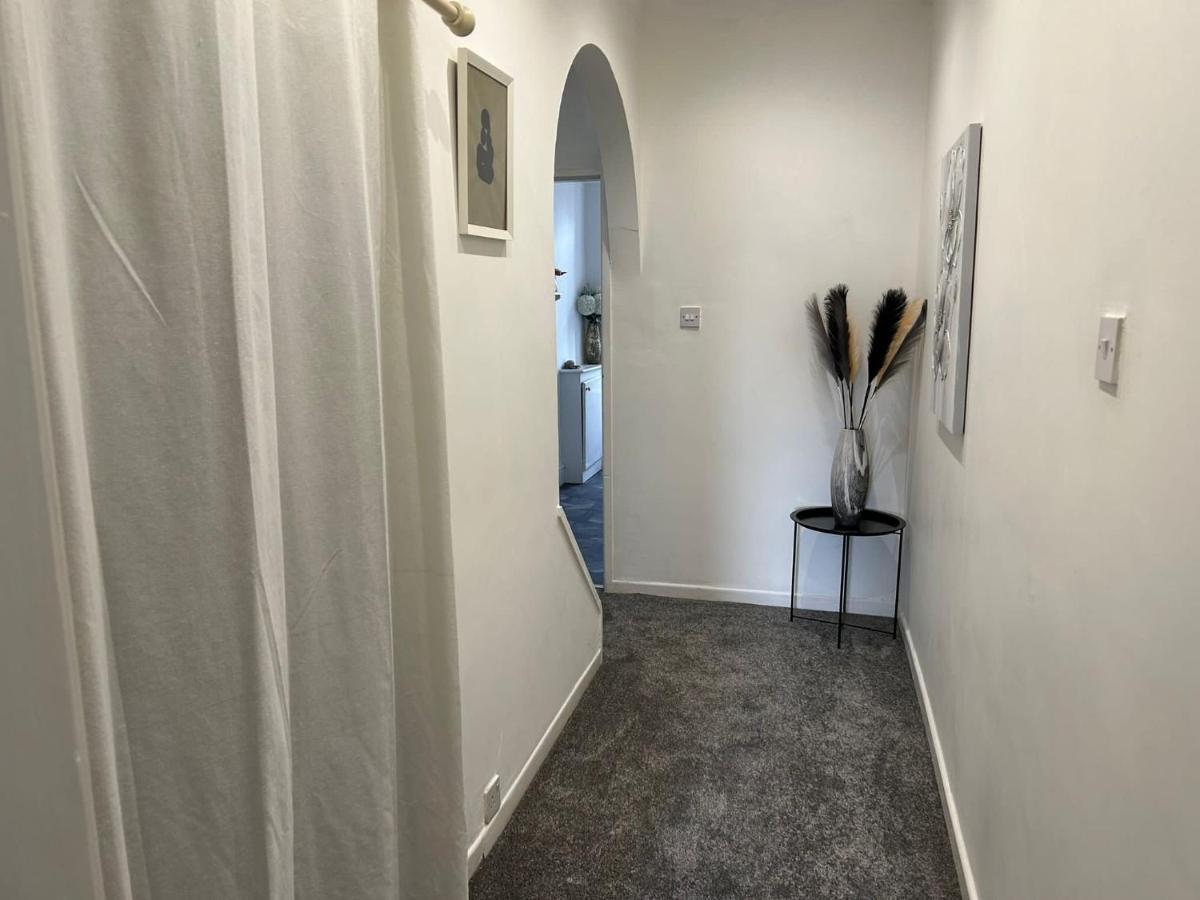 Light And Spacious Highcross Apartment Poulton-le-Fylde Bagian luar foto