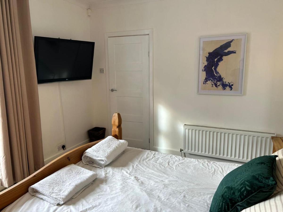 Light And Spacious Highcross Apartment Poulton-le-Fylde Bagian luar foto