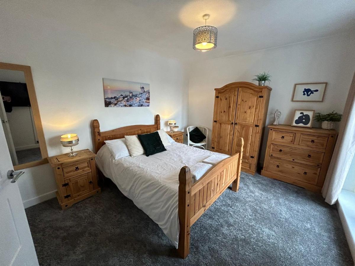 Light And Spacious Highcross Apartment Poulton-le-Fylde Bagian luar foto