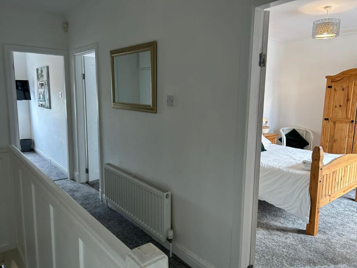 Light And Spacious Highcross Apartment Poulton-le-Fylde Bagian luar foto